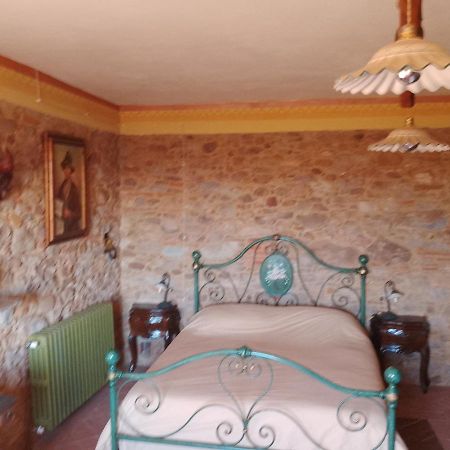 L'Ulivoimperfetto Appartement Buti Buitenkant foto